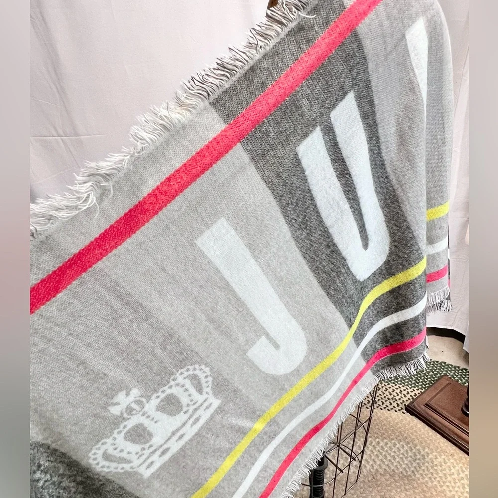 Juicy Couture scarf logo spell-out signature graphic blanket throw shoulder wrap